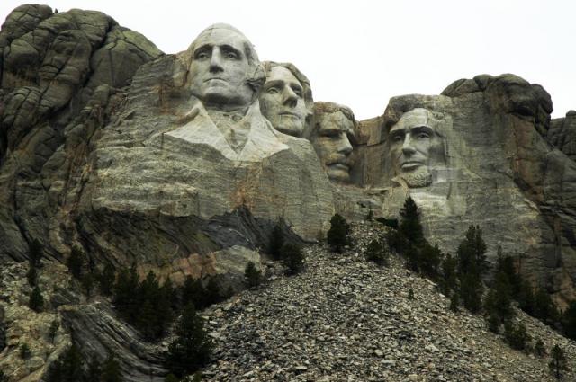 mount_rushmore_05.jpg